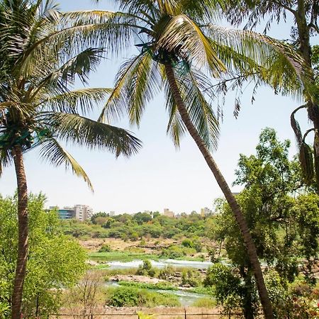 A Pousada Urban Nomads Pune Riverside Colive Cowork Exterior foto