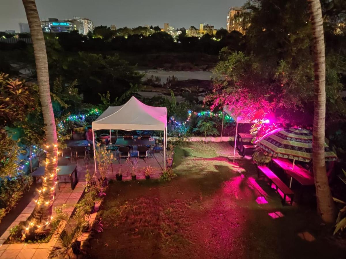 A Pousada Urban Nomads Pune Riverside Colive Cowork Exterior foto
