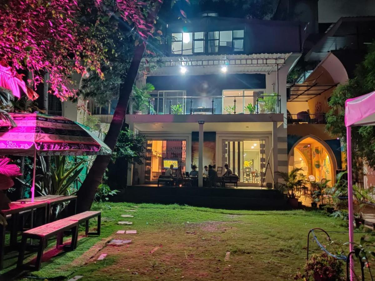 A Pousada Urban Nomads Pune Riverside Colive Cowork Exterior foto