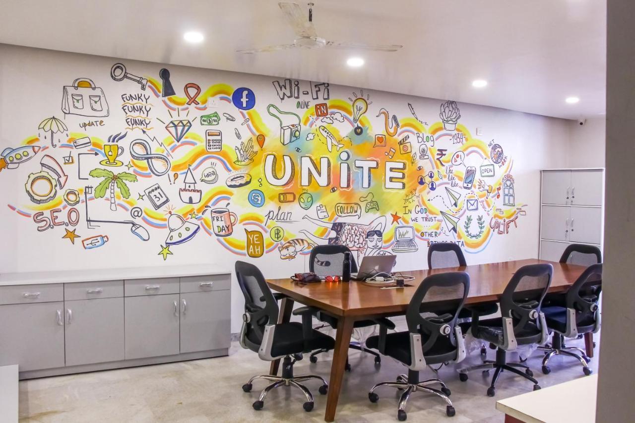 A Pousada Urban Nomads Pune Riverside Colive Cowork Exterior foto