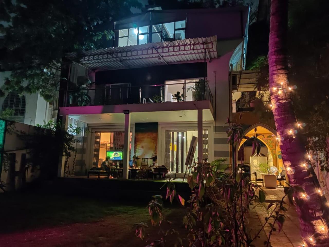 A Pousada Urban Nomads Pune Riverside Colive Cowork Exterior foto