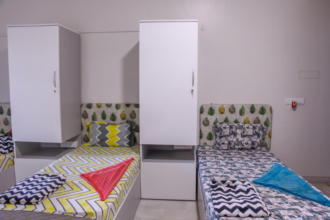 A Pousada Urban Nomads Pune Riverside Colive Cowork Exterior foto